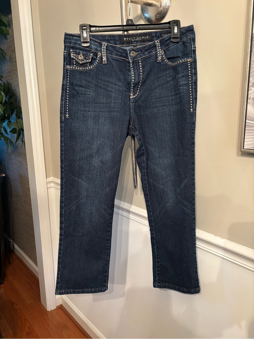 Salt Works Women’s Cropped Denim Jeans - Picture 4 of 5
